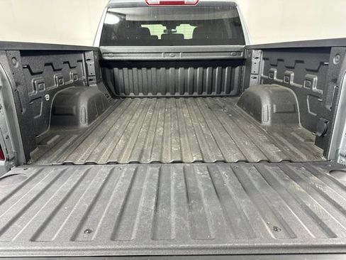 Used 2026 Chevrolet Silverado 1500 LT AWD/4WD image 11