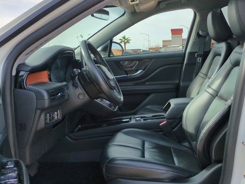 Used 2021 Lincoln Corsair Grand Touring image 14