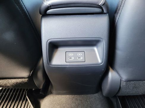 Used 2025 Toyota Corolla XLE image 17