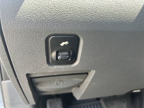 Used 2006 Dodge Ram 3500 Truck Laramie w/ Protection Group AWD/4WD image 13