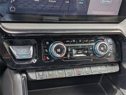 Used 2024 GMC Sierra 2500 AT4 w/ AT4 Premium Plus Package image 24