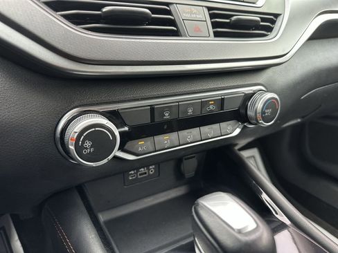 Used 2024 Nissan Altima 2.5 SR image 18