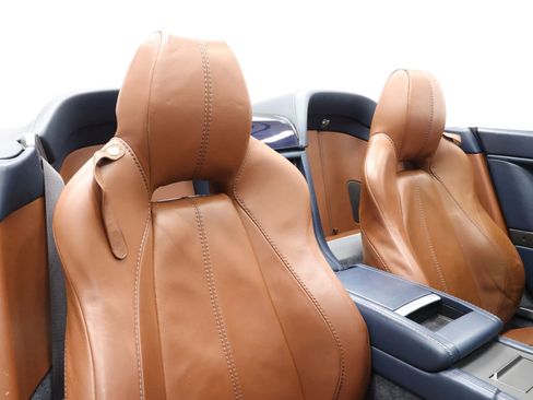 Used 2014 Aston Martin V8 Vantage Roadster image 66