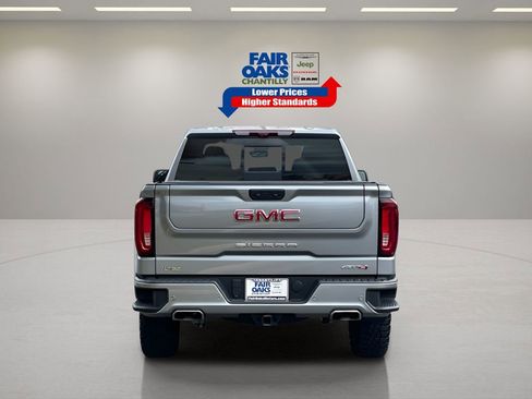 Used 2024 GMC Sierra 1500 AT4 w/ Technology Package image 9