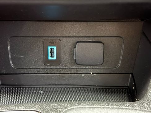 Used 2018 Ford Escape SEL image 18