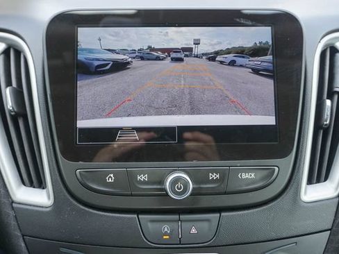 Used 2024 Chevrolet Malibu LT FWD image 25