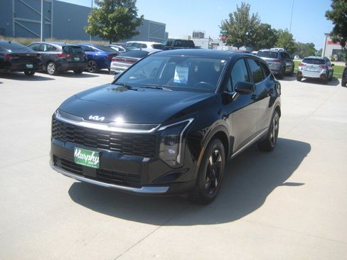 Used 2026 Kia Sportage LX AWD/4WD image 4