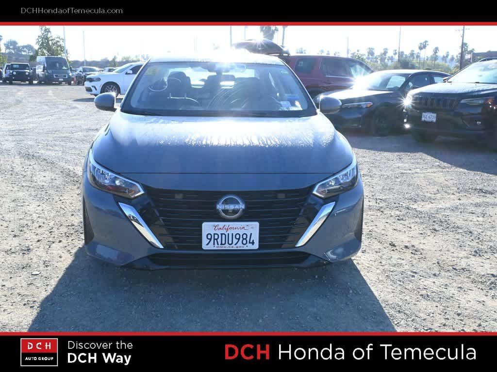Used 2025 Nissan Sentra SV w/ All-Weather Package FWD image 2