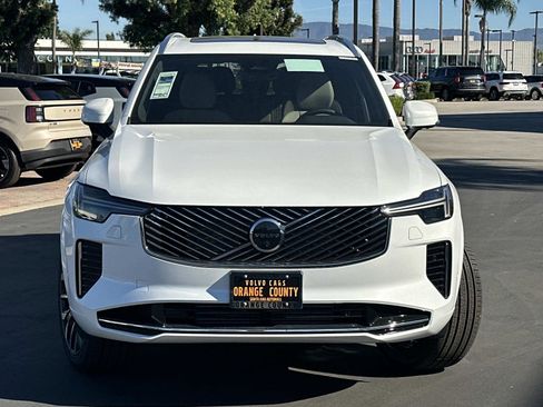 New 2026 Volvo XC90 T8 Plus w/ Protection Package Premier image 2