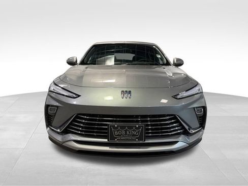 Certified 2024 Buick Envista Preferred image 2