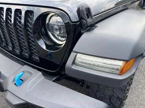 Used 2023 Jeep Wrangler Unlimited w/ Cold Weather Group AWD/4WD image 28