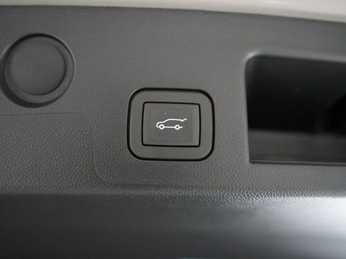 New 2026 GMC Terrain AT4 image 9