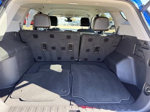 Used 2024 GMC Terrain AT4 image 7