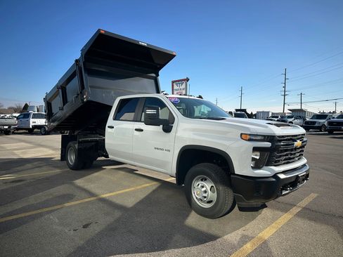 Used 2024 Chevrolet Silverado 3500 W/T w/ WT Convenience Package image 32