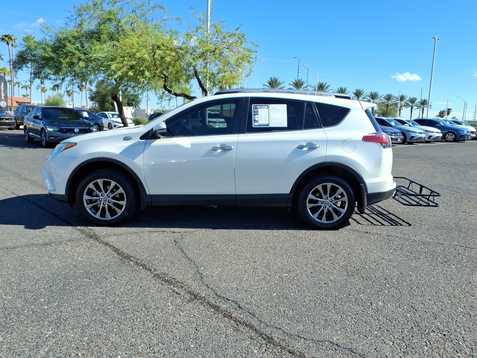 Used 2018 Toyota RAV4 Limited w/ Advanced Technology Package FWD image 7
