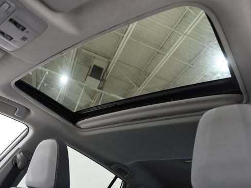 Used 2013 Toyota RAV4 XLE AWD/4WD image 27