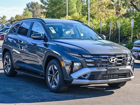 New 2026 Hyundai Tucson SEL image 3