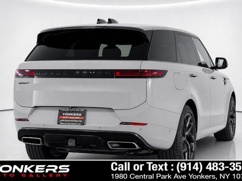 Used 2024 Land Rover Range Rover Sport Dynamic SE AWD/4WD image 7