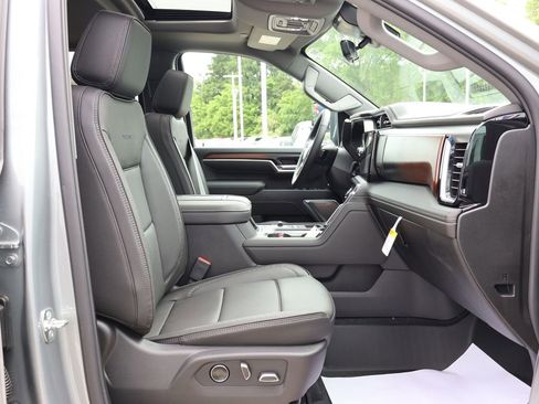 New 2026 GMC Sierra 3500 Denali w/ Denali Reserve Package AWD/4WD image 46
