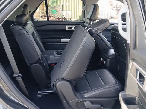 Used 2020 Ford Explorer XLT w/ Equipment Group 202A image 66