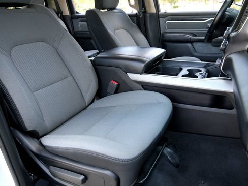Used 2019 RAM 1500 Big Horn RWD image 8