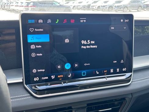 New 2026 Volkswagen Tiguan SE FWD image 15