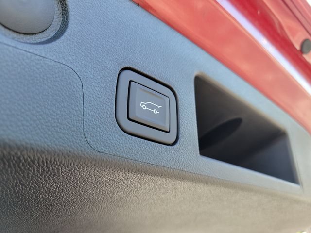 New 2027 GMC Terrain Elevation w/ Elevation Premium Package AWD/4WD image 8
