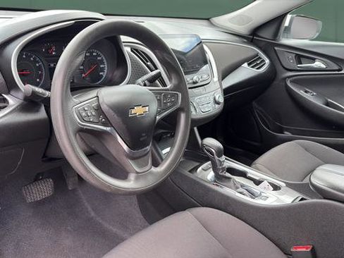 Used 2023 Chevrolet Malibu LT FWD image 13