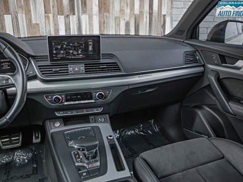 Used 2020 Audi SQ5 Premium Plus w/ Premium Plus Package image 18