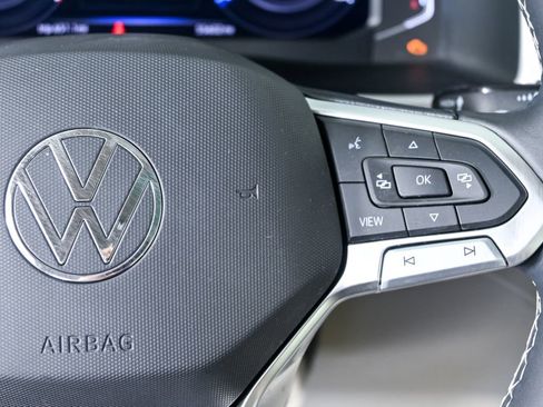 Used 2022 Volkswagen Atlas SE image 11