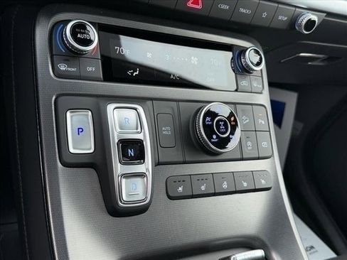 Used 2025 Hyundai Palisade Calligraphy image 18