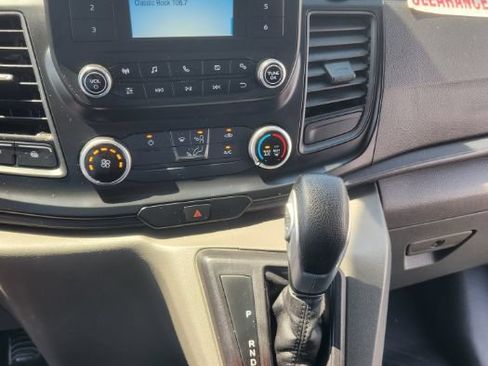 Used 2022 Ford Transit 350 DRW RWD image 11