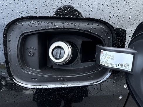 New 2026 Jeep Compass Limited image 30