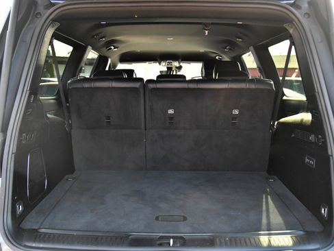 Used 2024 Jeep Wagoneer L Series II RWD image 50