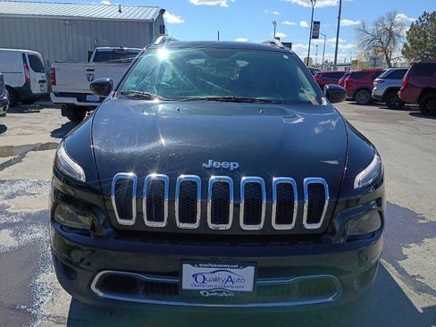 Used 2017 Jeep Cherokee Limited AWD/4WD image 3