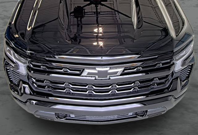 New 2026 Chevrolet Silverado 1500 RST w/ Dark Appearance Package AWD/4WD image 18