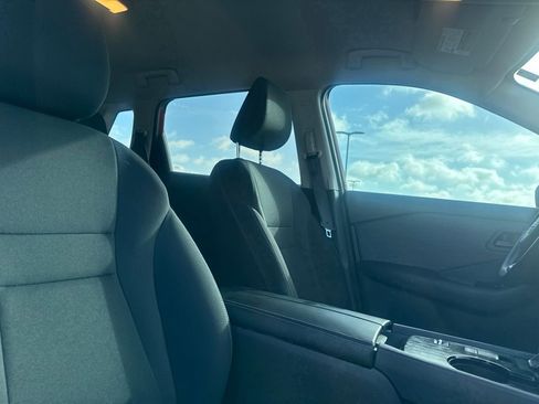 Certified 2023 Nissan Rogue S FWD image 25