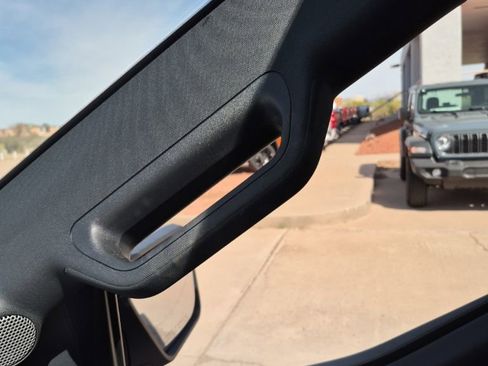 Used 2022 Ford F150 XLT w/ Equipment Group 302A High image 46