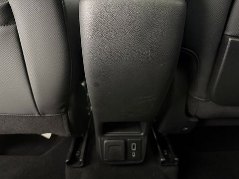 Used 2023 Chevrolet TrailBlazer RS w/ Sun and Liftgate Package image 32