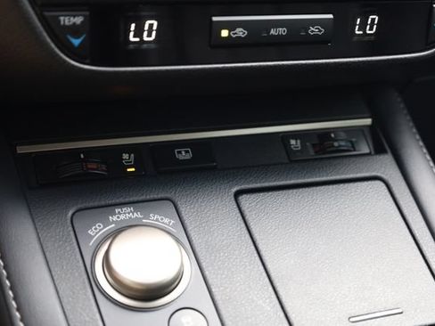 Used 2017 Lexus ES 350 FWD image 23