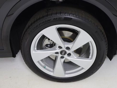 New 2026 Audi Q5 Premium Plus image 9