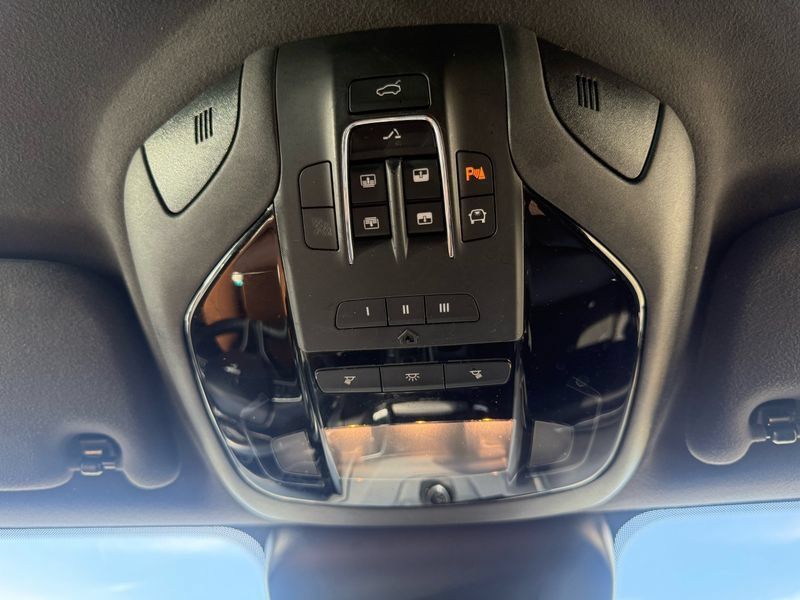 Used 2020 Maserati Levante S AWD/4WD image 36