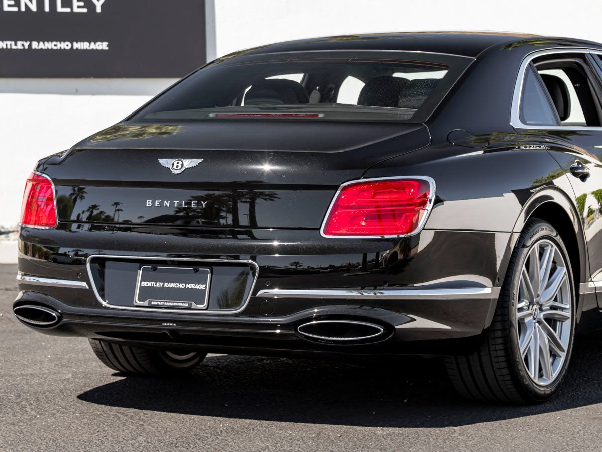 Used 2026 Bentley Flying Spur V8 AWD/4WD image 7