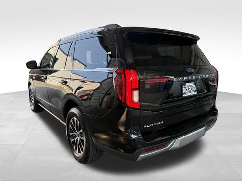 Used 2025 Ford Expedition Platinum AWD/4WD image 8