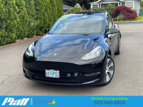 Used 2023 Tesla Model Y Long Range image 1