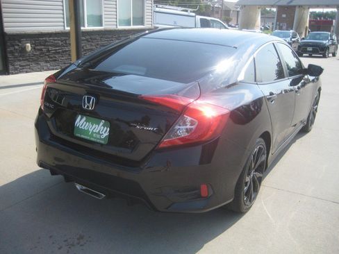 Used 2020 Honda Civic Sport image 7