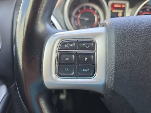 Used 2019 Dodge Journey SE w/ Connectivity Group FWD image 21