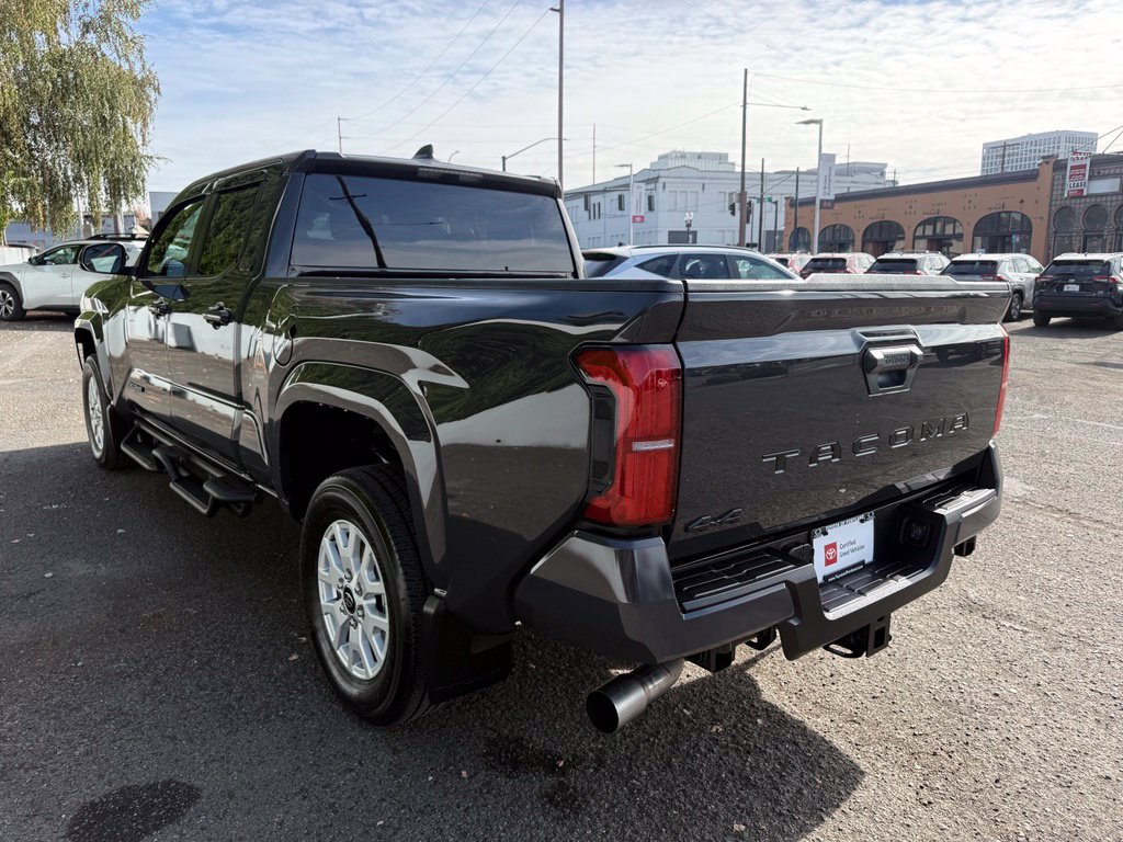 Certified 2025 Toyota Tacoma SR5 AWD/4WD image 5