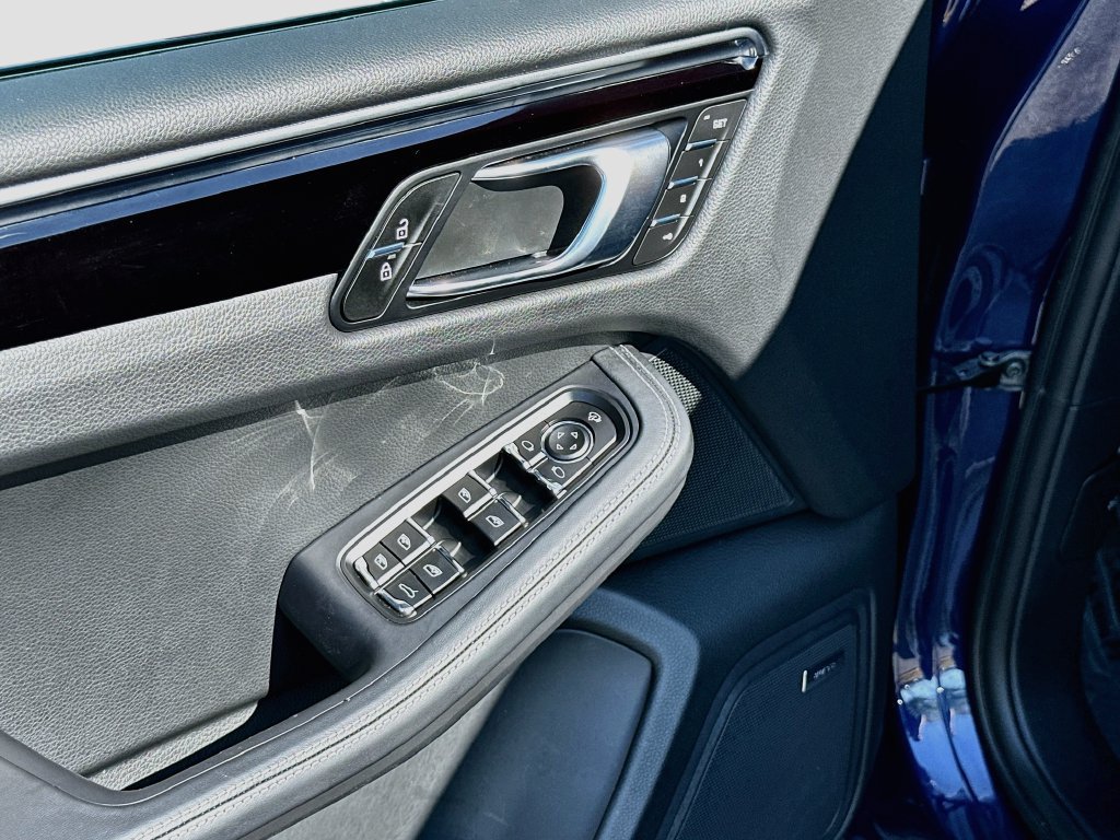 Certified 2026 Porsche Macan S AWD/4WD image 20