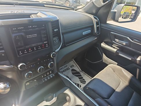Used 2021 RAM 1500 Laramie w/ Sport Appearance Package AWD/4WD image 22